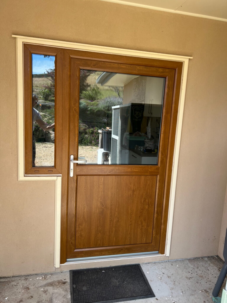 finestra-kersbrook-door-after-outside-closed-01